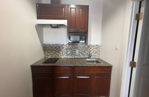 Gonzales Hotel | Adventure Spot in Gonzales, Extended-Stay Ready | Near Museums & Attractions