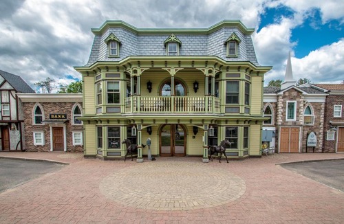 North Conway Hotel | Adventure Suites