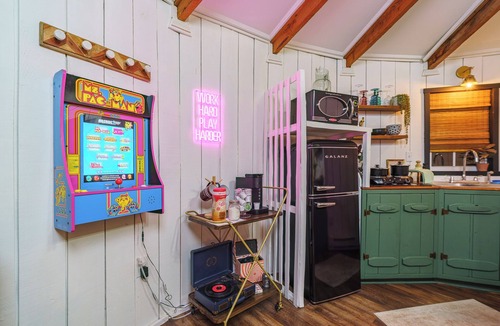 Wildwood Cottage | Adventurer Yurt - Landing Zone, Studio. Full Bathroom. Kitchenette. Updated.