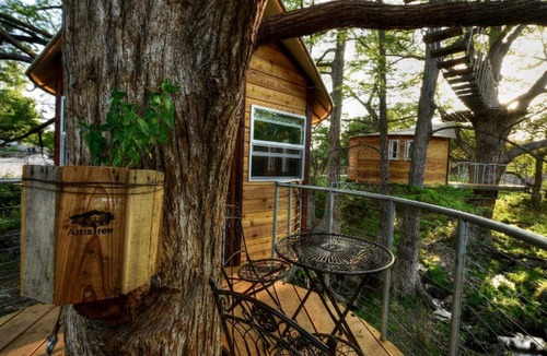 Spicewood RV Rental | Adventures Await at this Stunning Tree House Retreat in Texas