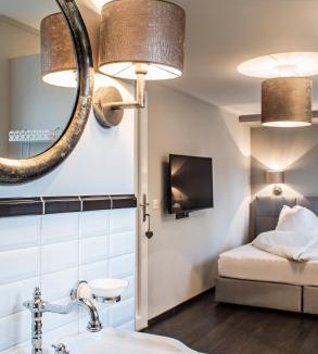 Hasle bei Burgdorf Bed & Breakfast | Aebis Landhotel