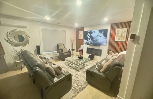 Dieppe House | AeroZen Smart 3BR Hub