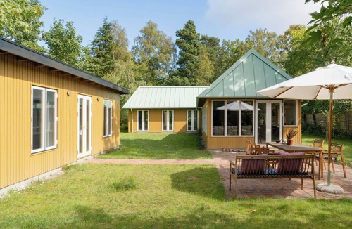 Ordrup House | Aesthetics 100 metres from Ordrup Beach