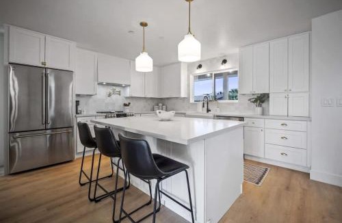 Pointe Scottsdale House | Aether - Sparkling Pool & Games - Mins to Old Town
