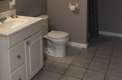 Hutchinson Apartment | AFFORDABLE 1Bd/1Ba Apt C