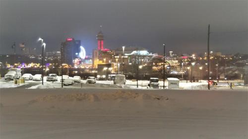 Downtown Niagara Falls Apartment | Affordable 1BR Bunkroom Stay by Niagara Falls