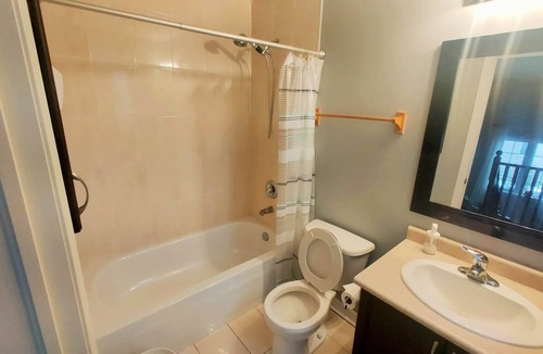 Newmarket House | Affordable 1BR Newmarket