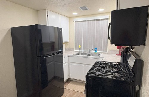 Safford Apartment | Affordable 2-bedroom apartment in Safford with AC.
