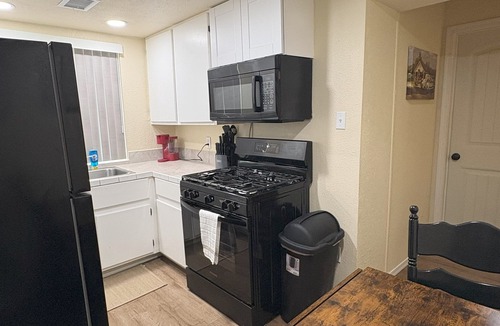 Safford Apartment | Affordable 2-bedroom apartment in Safford with AC.