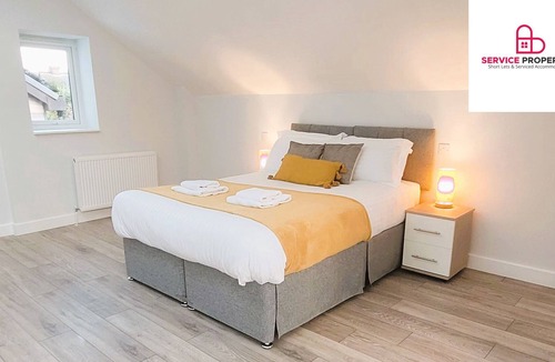 Faversham House | Affordable 2BR House with FREE Parking