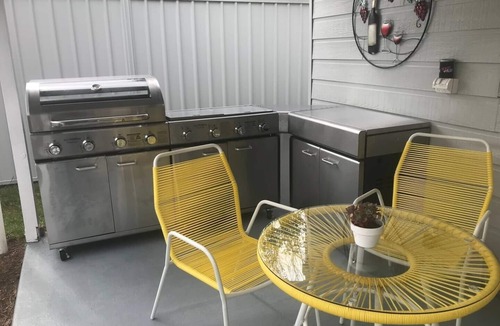 Weston House | Affordable accommodation in the Hunter Valley