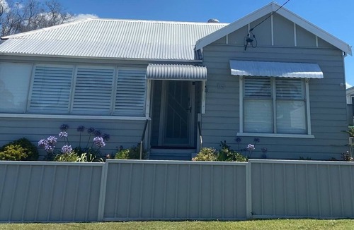 Weston House | Affordable accommodation in the Hunter Valley