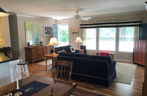 Deltaville House | Affordable and Comfortable!