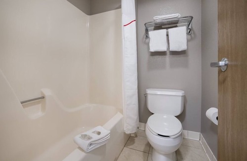 Weedsport House | Affordable Comfort in Weedsport! Pets Allowed, FREE Parking and Breakfast