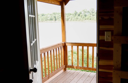 Gallipolis Ferry Cabin | Affordable Cozy Cedar Cabin Overlooking the River