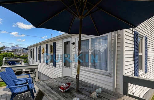 Narragansett House | Affordable Duplex, Close to Beach, Spacious Deck