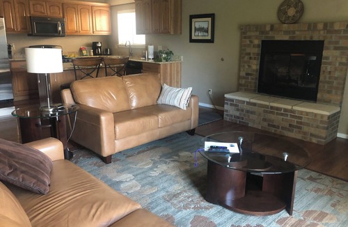 Heritage Hills House | Affordable Elegance- Mountain View for Six People