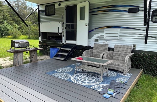 Prince Edward House | Affordable Fancy Trailer