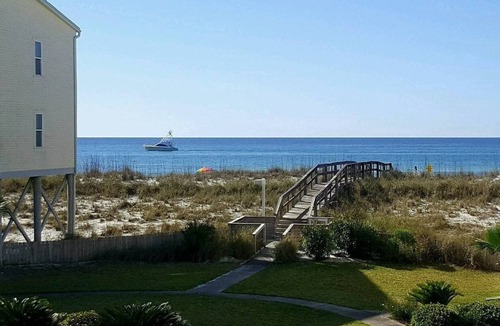 Pensacola Beach Condo | Affordable Gulf View Condo w/Pool!