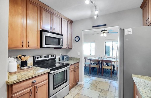 Arcadia House | Affordable home in Upscale Arcadia