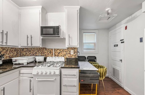 Takoma Park House | Affordable Lux Stay10min to DC&Clean,sleep6