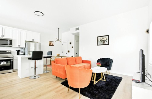 Galena Park Apartment | Affordable Luxury. New 3BR/2BA Near Downtown . Mins from IAH & Hobby Airport