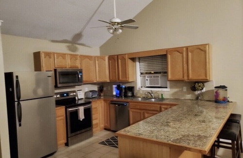 Waleska House | Affordable Private Lake Front House