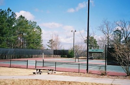 Waleska House | Affordable Private Lake Front House