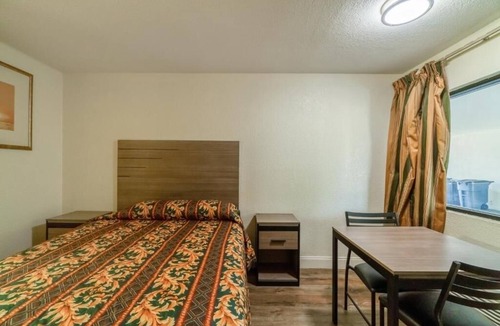 FM 1960 Hotel | Affordable Rates w/Convenient Location