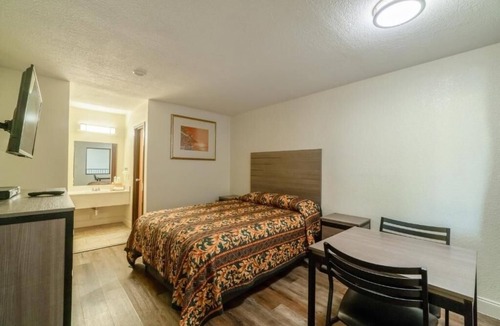FM 1960 Hotel | Affordable Rates w/Convenient Location