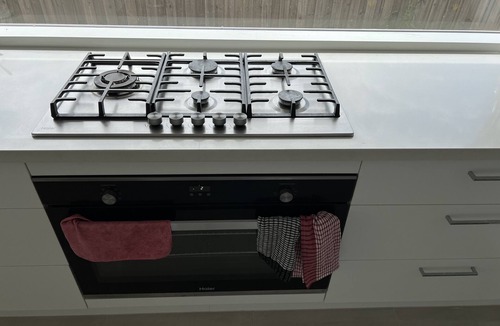 Box Hill House | Affordable Semi Rural Stay