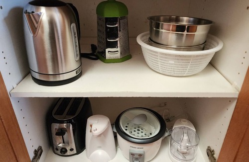 Cranston Villa | Affordable spacious main-floor waterfront villa