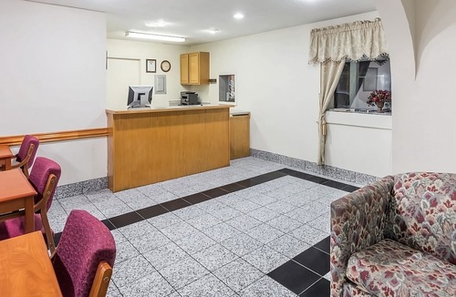 Austin Ave. Hotel | Affordable Stay in Waco Near Popular Event Venues