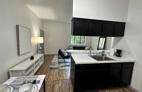 Rotterdam Apartment | Affordable Stay Near Proctors-A7