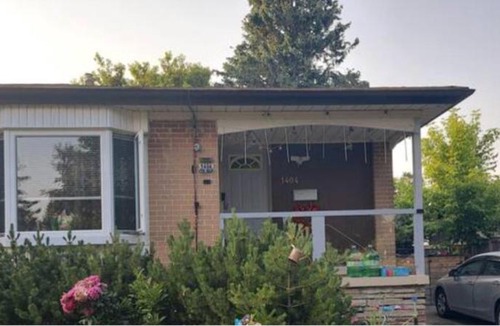 Pickering House | Affordable stay near the OPG TV and parking