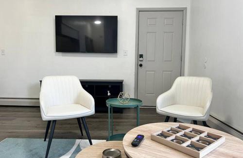 Rotterdam Apartment | Affordable Stay Near Proctors A2