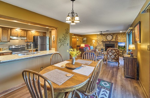 Pittman Center Condo | Affordable stay with gorgeous views!