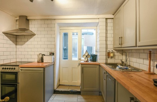 Machynlleth Cottage | Afon Dulas Valley Cottage