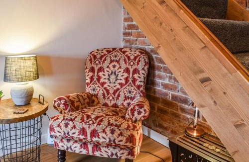 Talybont House | Afonig Loyw