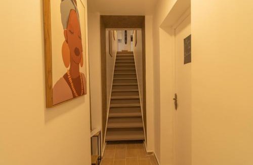 Saint-Jean-de-la-Ruelle Apartment | Afro Ethnic - Suite & Spa, Nouveau, Atypique