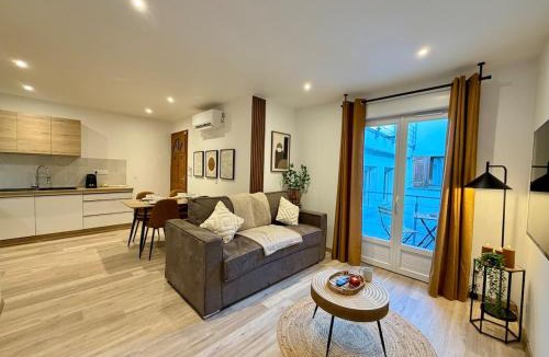 Bourgoin-Jallieu Apartment | Afrodite, Proche centre, Wifi