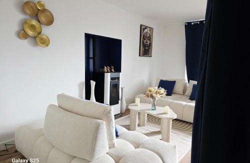 Saint-Sebastien-sur-Loire Bed & Breakfast | AfterClose