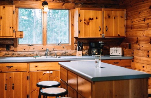 Afton Hotel | Afton Cabin