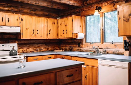 Afton Hotel | Afton Cabin