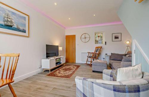 Mousehole House | Agan Chi