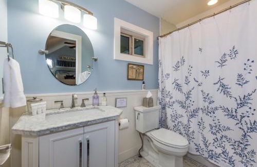 Fredericksburg Bed & Breakfast | Agape Cottage