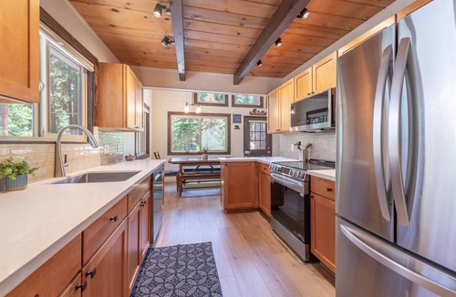 Carnelian Bay Cabin | Agate Bay Pines