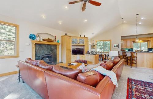 Carnelian Bay House | Agate Road Retreat