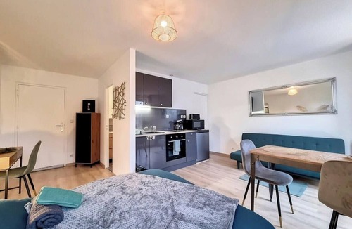 Quartier Pasteur Apartment | Agathe : vue, style et parking