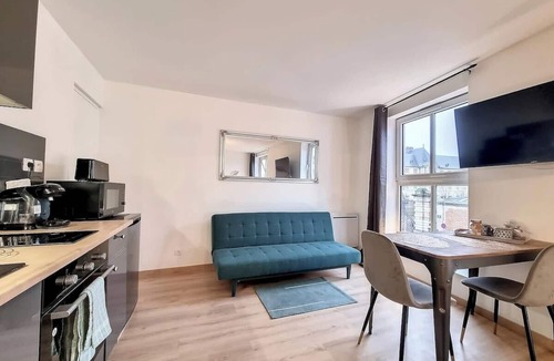 Quartier Pasteur Apartment | Agathe : vue, style et parking